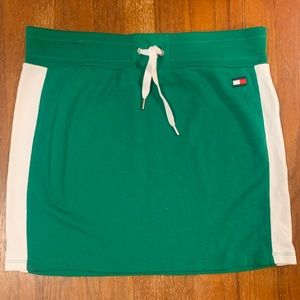 Tommy Hilfiger green w/white stripe mini skirt